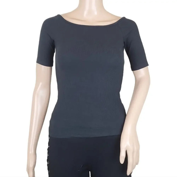 Madewell Off-Shoulder Tee in Sleekhold, black XXS - Picture 1 of 4